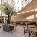 De La Cité 3*