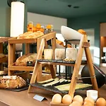 Hotel De La Cité 3*