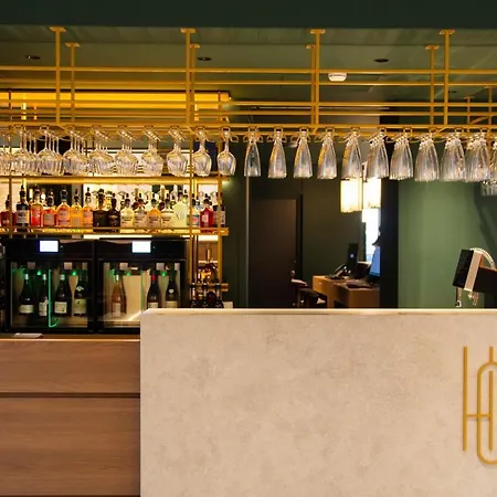 De La Cite Hotel 3*