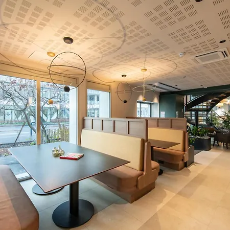 Hotell De La Cite Nantes