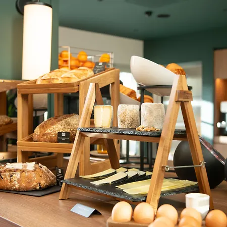 Hotel De La Cité 3*