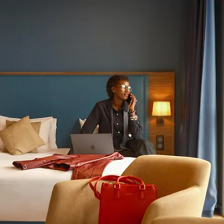 Hotel De La Cité 3*