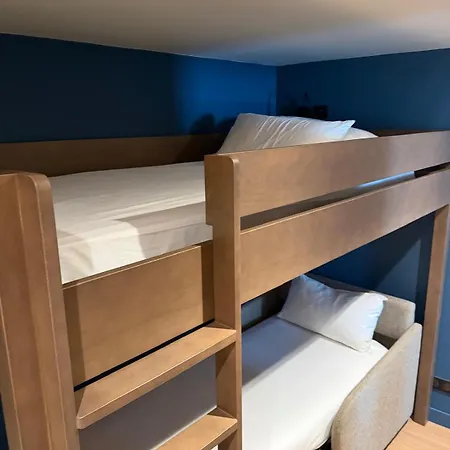Hotel De La Cite 3*