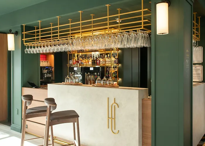 Hotel De La Cité 3*